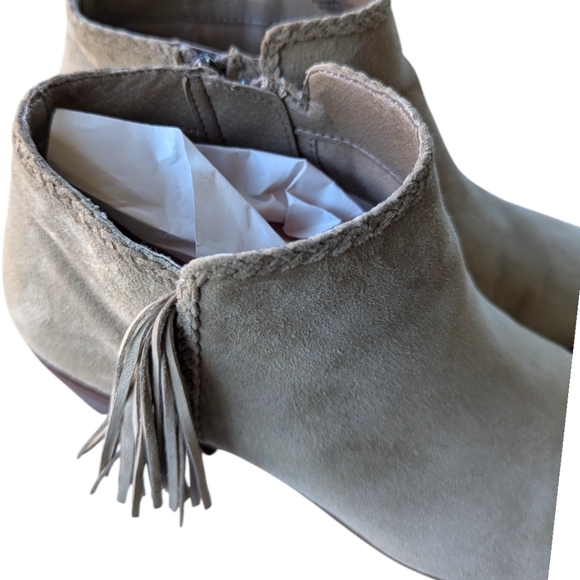 Sam Edelman Paige Suede Fringe Bootie - Putty 9.5 - Picture 8 of 11